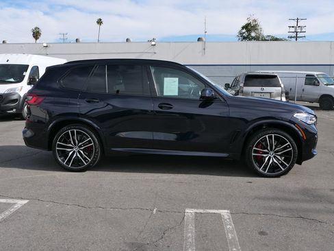 Used 2022 BMW X5 M50i w/ Executive Package image 3