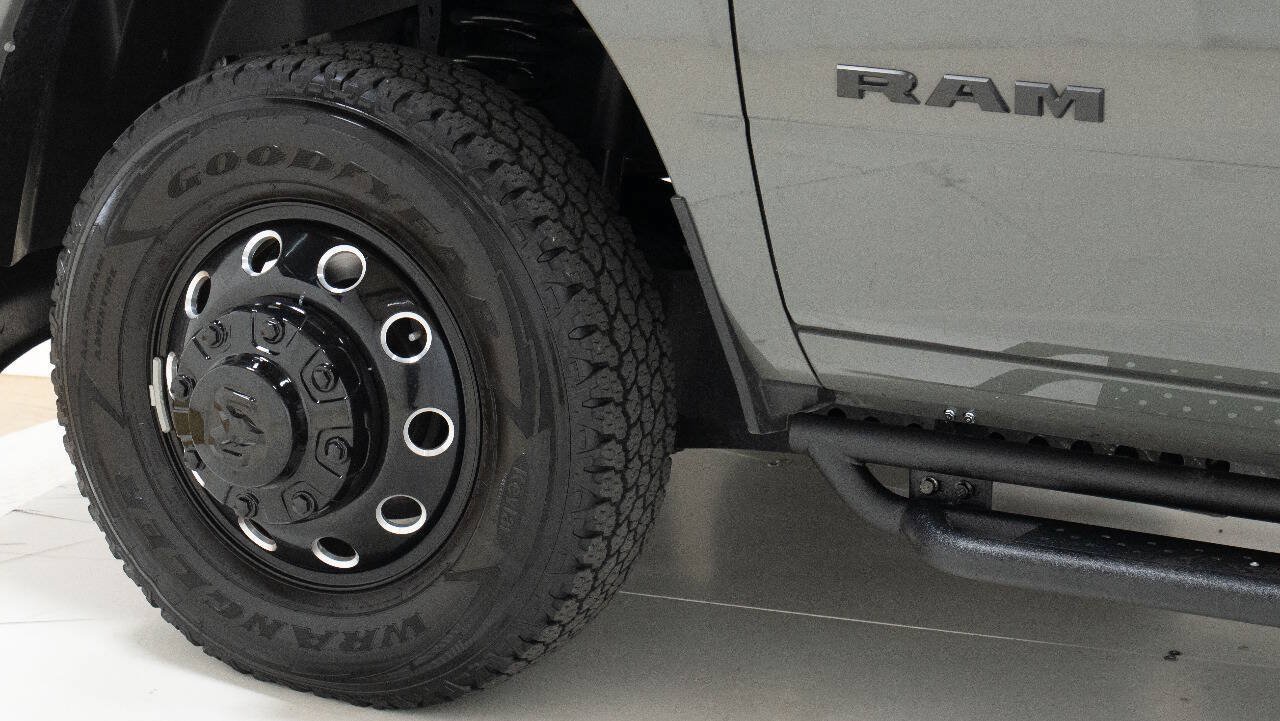Used 2026 RAM 3500 Laramie w/ Night Edition AWD/4WD image 87