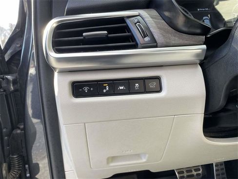 Used 2021 Kia Telluride SX w/ SX Prestige Package image 23