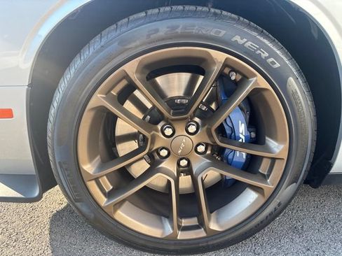 Used 2023 Dodge Challenger SRT Hellcat RWD image 2