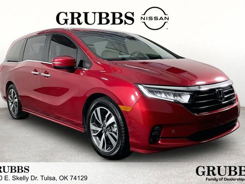 Used 2023 Honda Odyssey Touring image 1