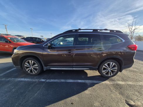 Used 2019 Subaru Ascent Limited w/ Popular Package #3 image 17