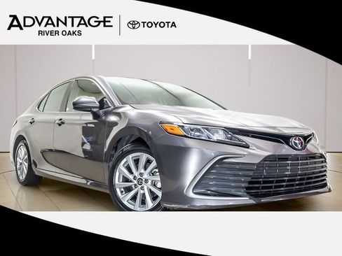 Certified 2024 Toyota Camry LE FWD image 1