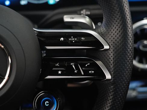 Used 2025 Mercedes-Benz CLA 35 AMG 4MATIC image 19