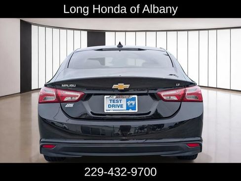 Used 2022 Chevrolet Malibu LT FWD image 7