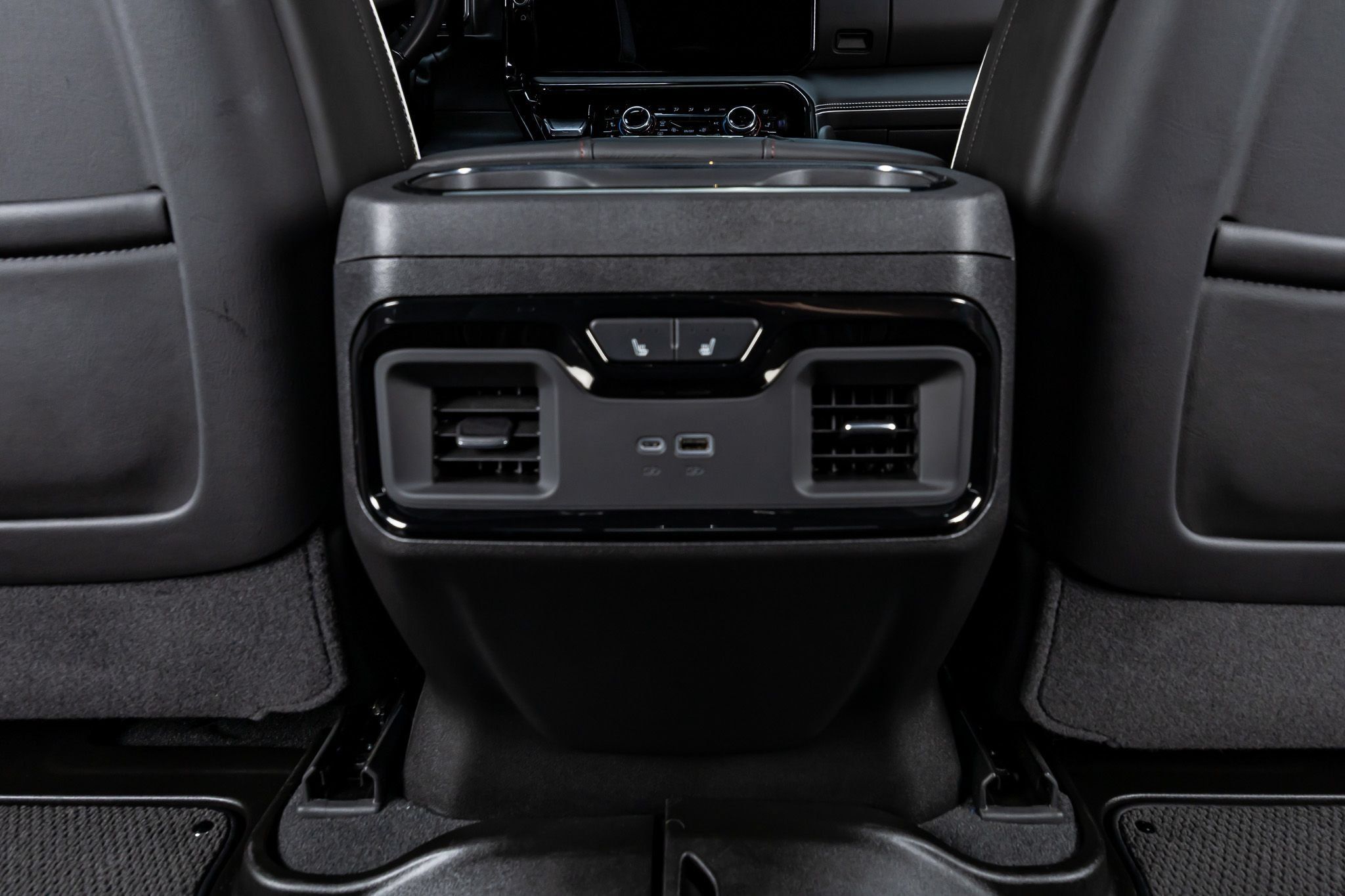 Used 2025 GMC Sierra 2500 AT4X AWD/4WD image 34