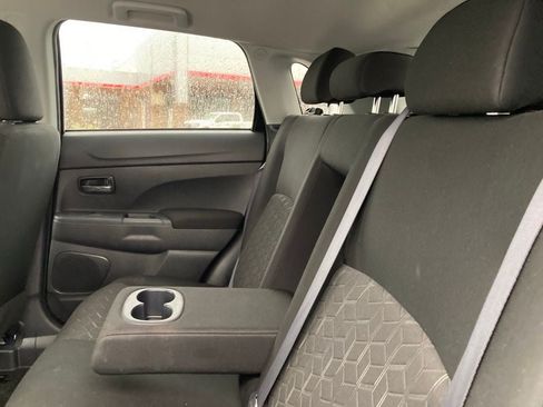 Used 2024 Mitsubishi Outlander Sport ES AWD/4WD image 11