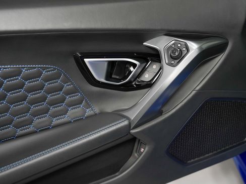 Used 2018 Lamborghini Huracan LP 580-2 image 38