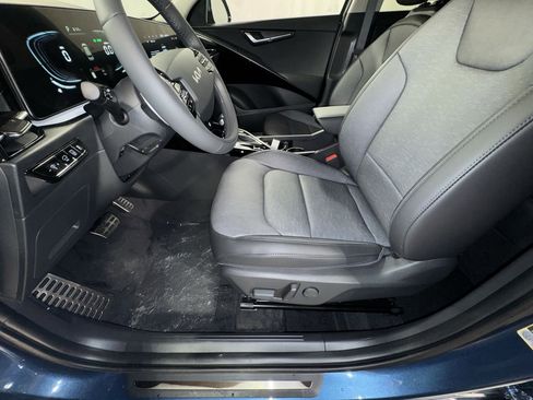 Certified 2025 Kia Niro SX Touring image 15