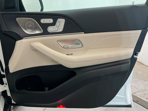 New 2026 Mercedes-Benz GLS 580 4MATIC image 24