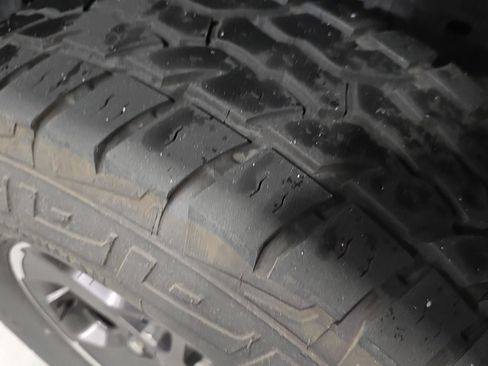 Used 2022 Jeep Gladiator Rubicon w/ Trailer Tow Package image 15