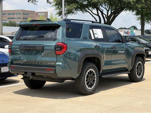 New 2026 Toyota 4Runner TRD Off-Road Premium AWD/4WD image 4