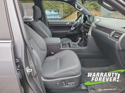 Used 2023 Lexus GX 460 Premium w/ Premium Package image 15