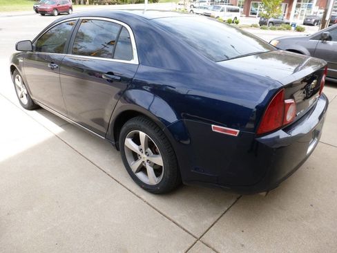 Used 2009 Chevrolet Malibu Hybrid FWD image 3