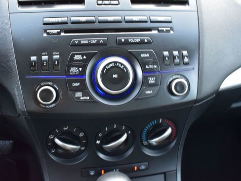 Used 2012 MAZDA MAZDA3 i Sport image 30