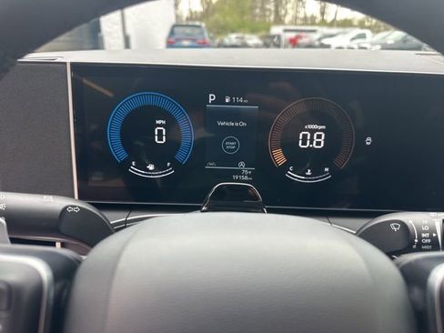 Used 2024 Hyundai Santa Fe SEL image 16