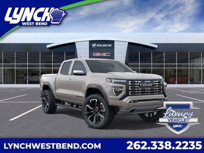 New 2026 GMC Canyon Denali w/ LPO, Black Badging Package