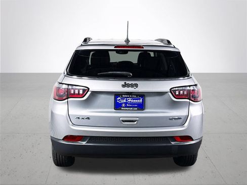 Used 2022 Jeep Compass Latitude w/ Convenience Group AWD/4WD image 7