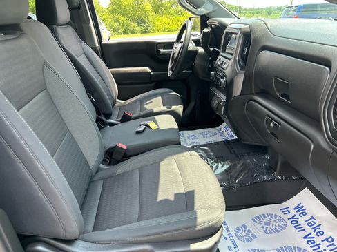 Used 2022 Chevrolet Silverado 1500 Custom AWD/4WD image 27