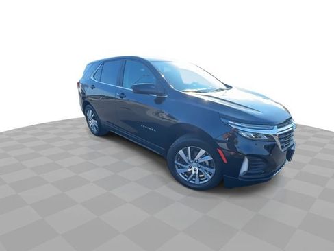 Used 2022 Chevrolet Equinox LT FWD image 2