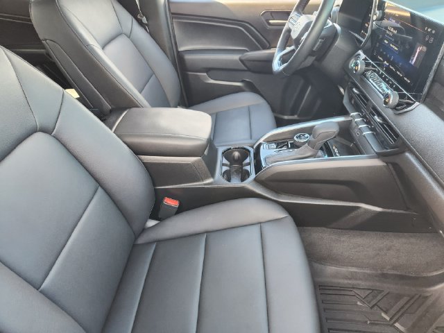 Used 2026 Chevrolet Colorado Trail Boss AWD/4WD image 19