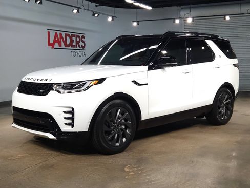 Used 2023 Land Rover Discovery S R-Dynamic AWD/4WD image 3