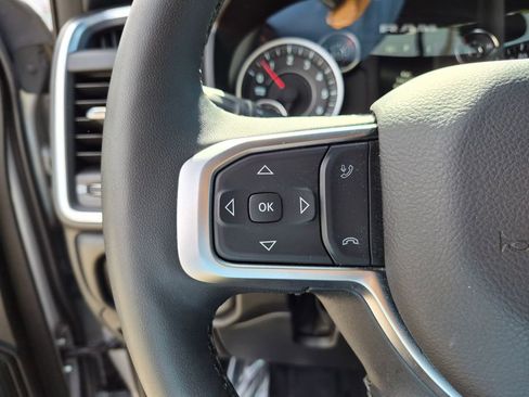 Used 2025 RAM 1500 Big Horn AWD/4WD image 16