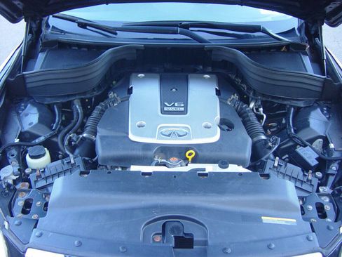 Used 2017 INFINITI QX50 AWD w/ Premium Package image 16