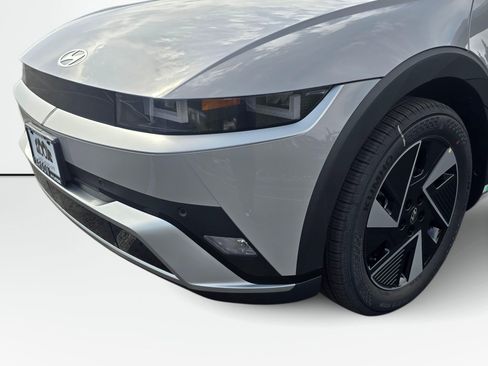 New 2025 Hyundai Ioniq 5 SE AWD/4WD image 10