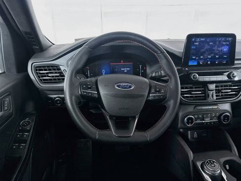 Used 2025 Ford Escape ST-Line Select AWD/4WD image 18