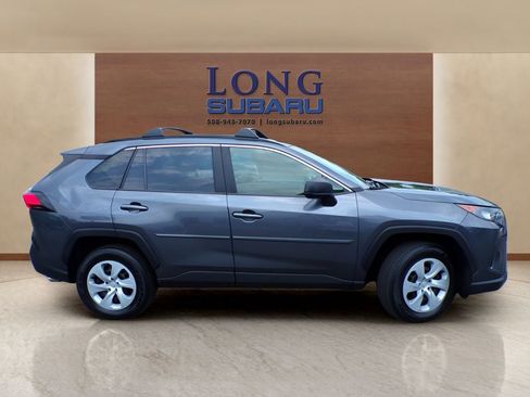 Used 2019 Toyota RAV4 LE w/ Carpet Mat Package AWD/4WD image 5