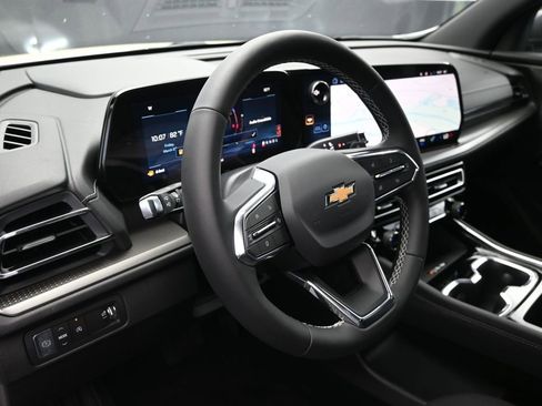New 2026 Chevrolet Traverse LT image 12