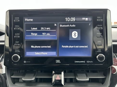 Certified 2022 Toyota Corolla Cross LE w/ Moonroof Package image 27