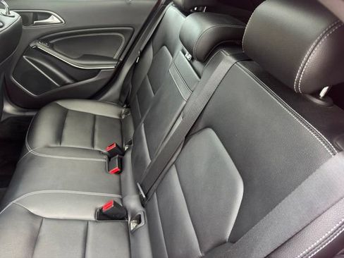 Used 2019 Mercedes-Benz GLA 250 4MATIC image 9