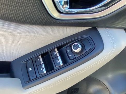 Used 2019 Subaru Forester Premium image 18