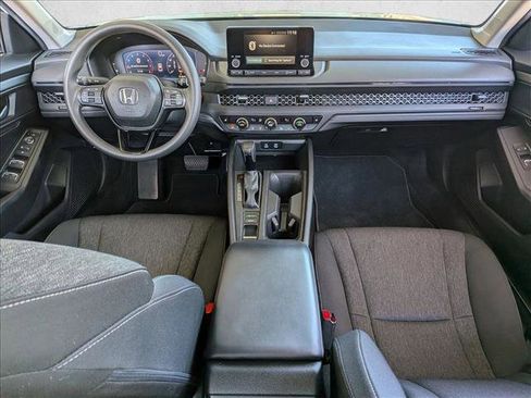 Used 2025 Honda Accord SE image 16