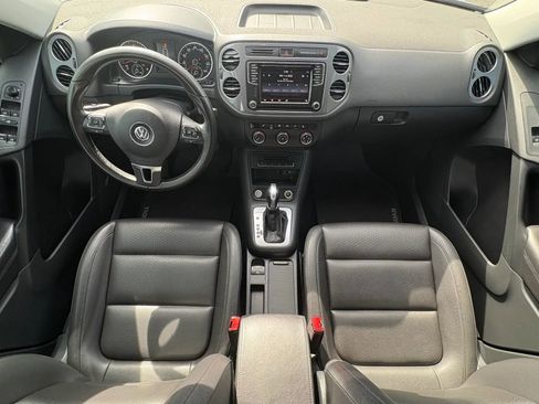 Used 2017 Volkswagen Tiguan S image 22
