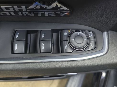 Used 2025 Chevrolet Silverado 1500 High Country w/ Midnight Edition AWD/4WD image 26