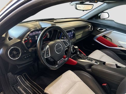 Used 2022 Chevrolet Camaro SS image 9