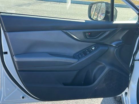 Used 2022 Subaru Crosstrek 2.5i Sport w/ Moonroof Package image 9