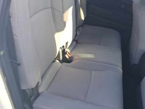 Used 2025 Toyota Tacoma SR5 AWD/4WD image 25
