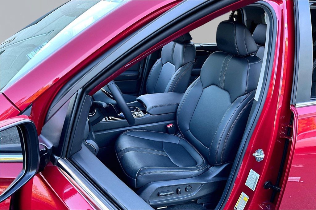 Used 2025 Honda Pilot EX-L image 17