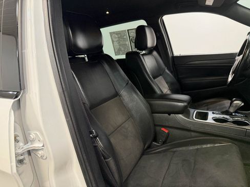 Used 2022 Jeep Grand Cherokee Altitude image 62