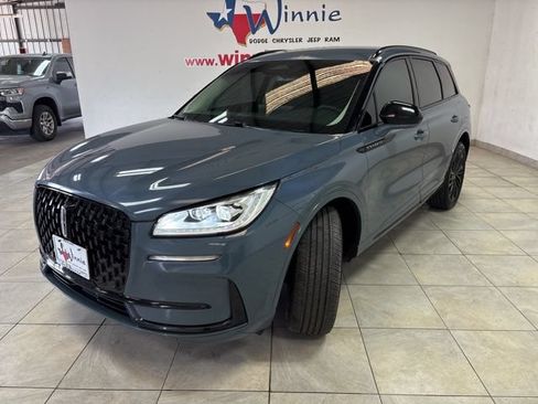 Used 2023 Lincoln Corsair Reserve w/ Jet Appearance Package AWD/4WD image 3