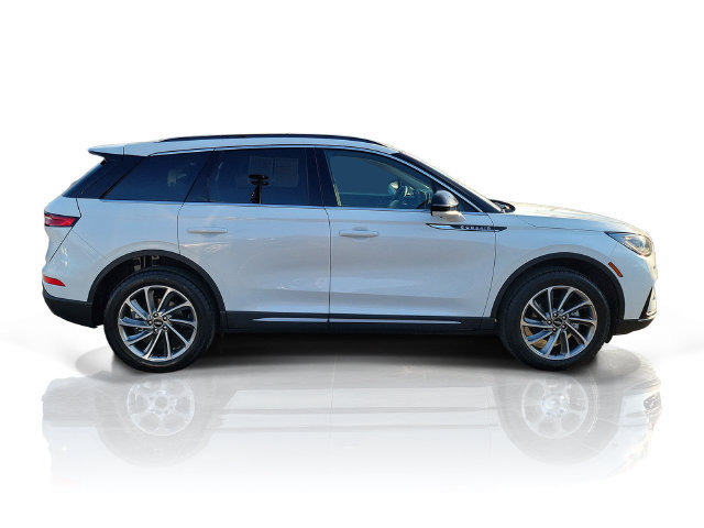 Used 2025 Lincoln Corsair AWD w/ Equipment Group 101A image 8