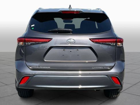 Used 2023 Toyota Highlander Limited image 5