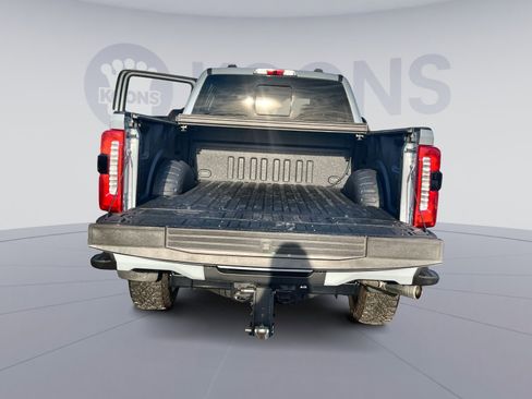 Used 2024 Ford F250 Lariat w/ Tremor Off-Road Package image 25