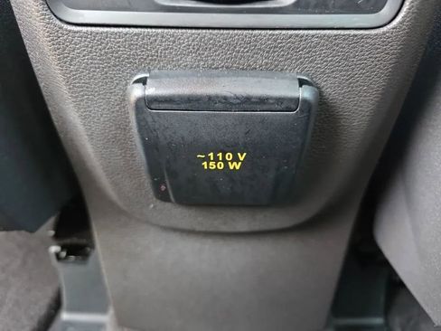 Used 2017 Ford C-MAX SE image 33