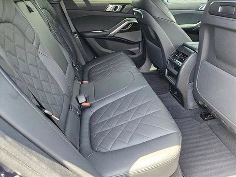 Used 2025 BMW X6 xDrive40i w/ Premium Package AWD/4WD image 21