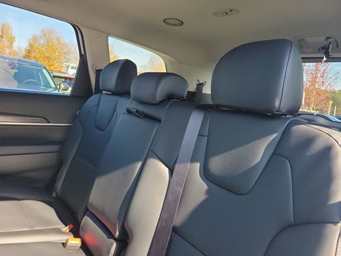 New 2025 Kia Telluride LX image 10